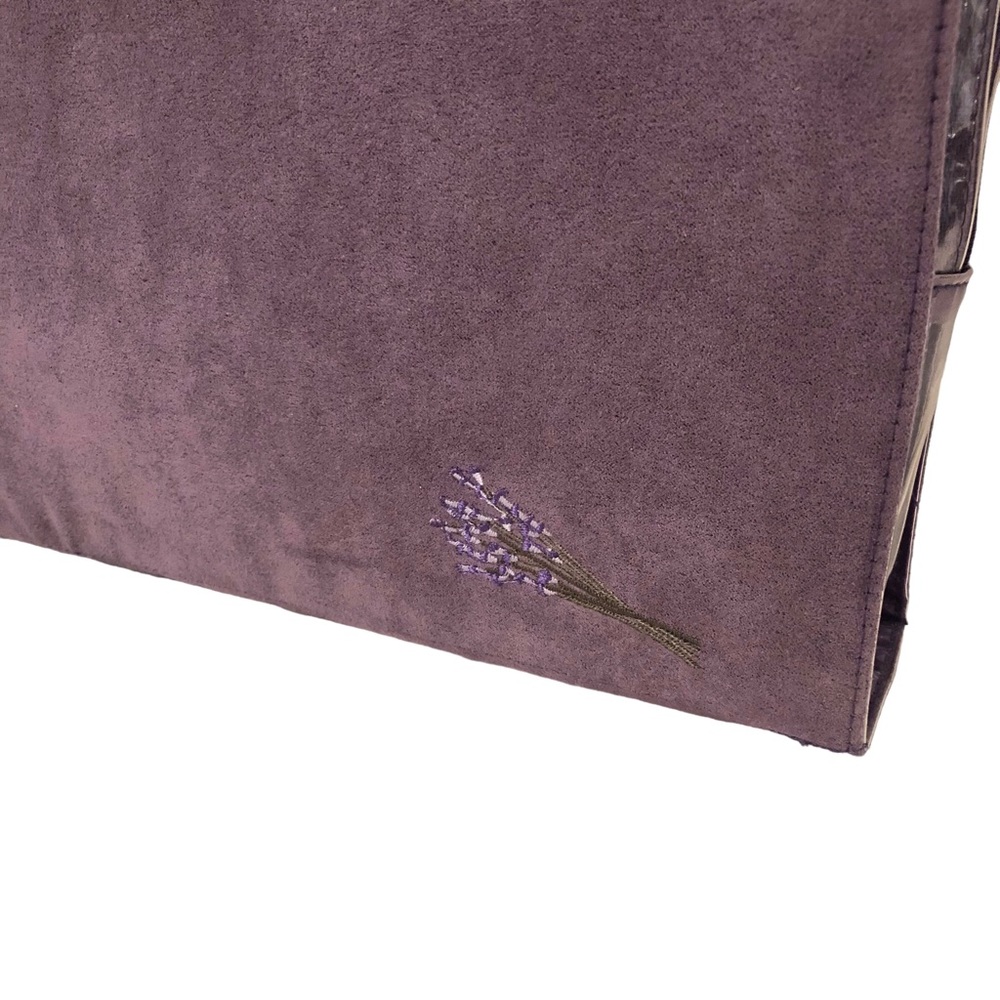 Lavender and Green Toiletries Travel Case - Picture 13 of 14